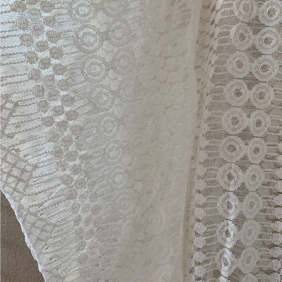 Women’s White/Cream Lace CoverUp SIZE L NWOT - Picture 4 of 8